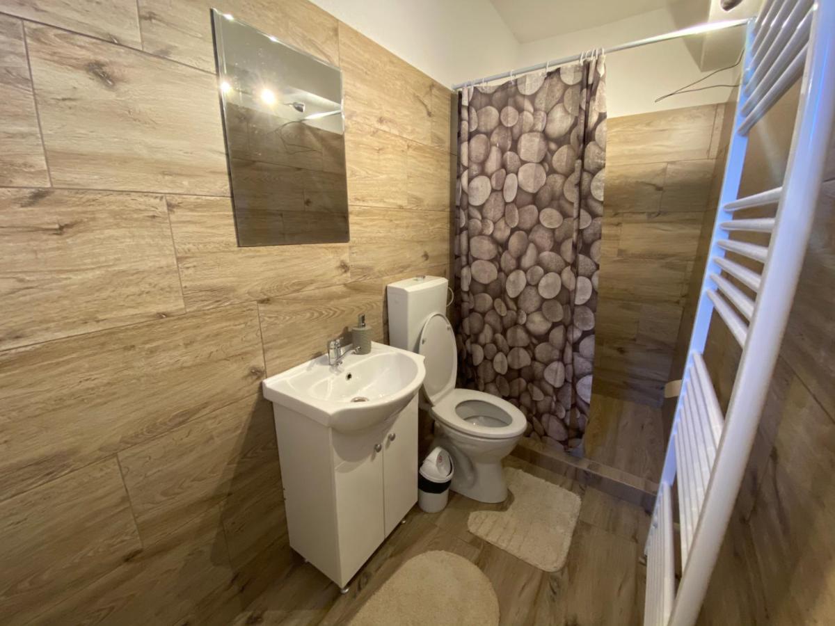 Guest House Zoreni Mociu Luaran gambar